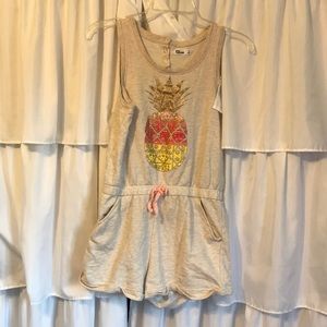Girl’s romper